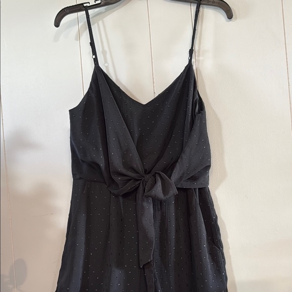 Elegant Black Jumpsuit - Picture 3 of 8